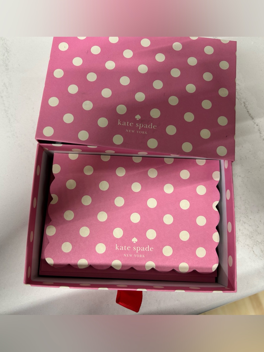 Kate Spade polka dot blank pink cards with scalloped trim - Picture 5 of 5